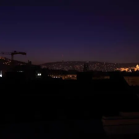 Apartament Sunny Stylish Rooftop Private Balcony Shared Jacuzzi Mk2