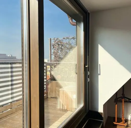 Apartament Sunny Stylish Rooftop Private Balcony Shared Jacuzzi Mk2