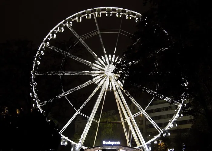 Sunny Stylish Rooftop Private Balcony Shared Jacuzzi Mk2 Budapesta