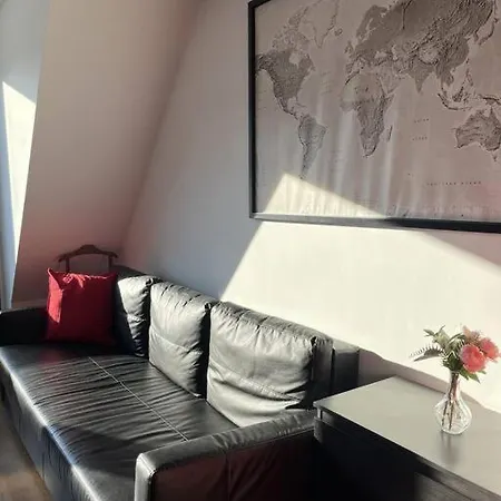 Sunny Stylish Rooftop Private Balcony Shared Jacuzzi Mk2 布达佩斯