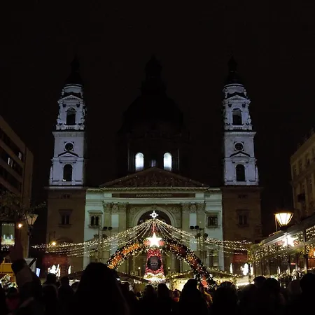 Apartmán Sunny Stylish Rooftop Private Balcony Shared Jacuzzi Mk2