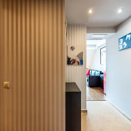 Sunny Stylish Rooftop Private Balcony Shared Jacuzzi Mk2 *