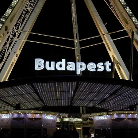 Sunny Stylish Rooftop Private Balcony Shared Jacuzzi Mk2