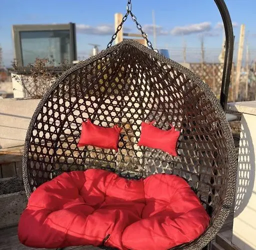 Sunny Stylish Rooftop Private Balcony Shared Jacuzzi Mk2 * Budapešť