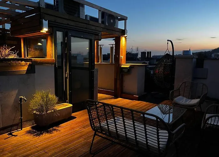 Sunny Stylish Rooftop Private Balcony Shared Jacuzzi Mk2 Apartmán Budapešť